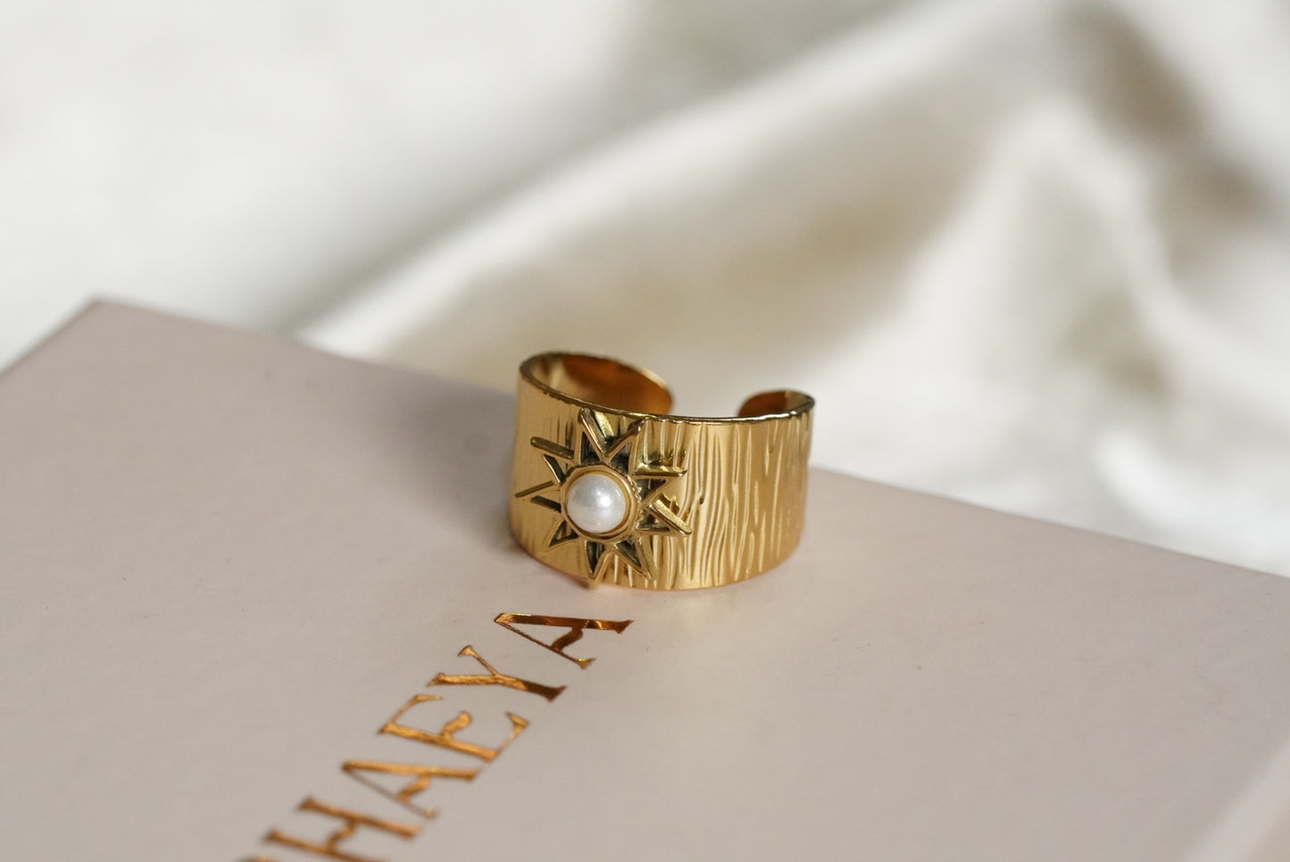 Ayra Ring