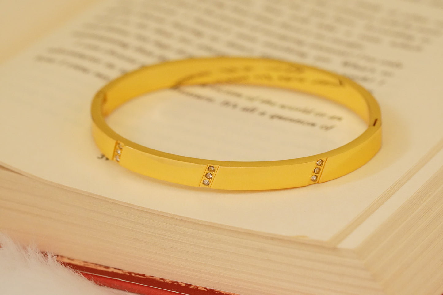 Gleam Bracelet