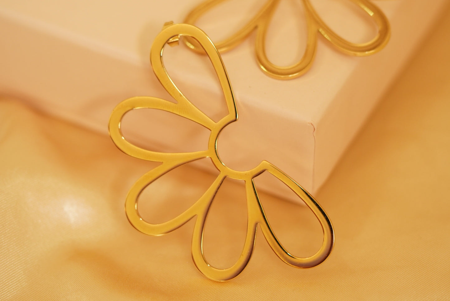 Flora Earrings
