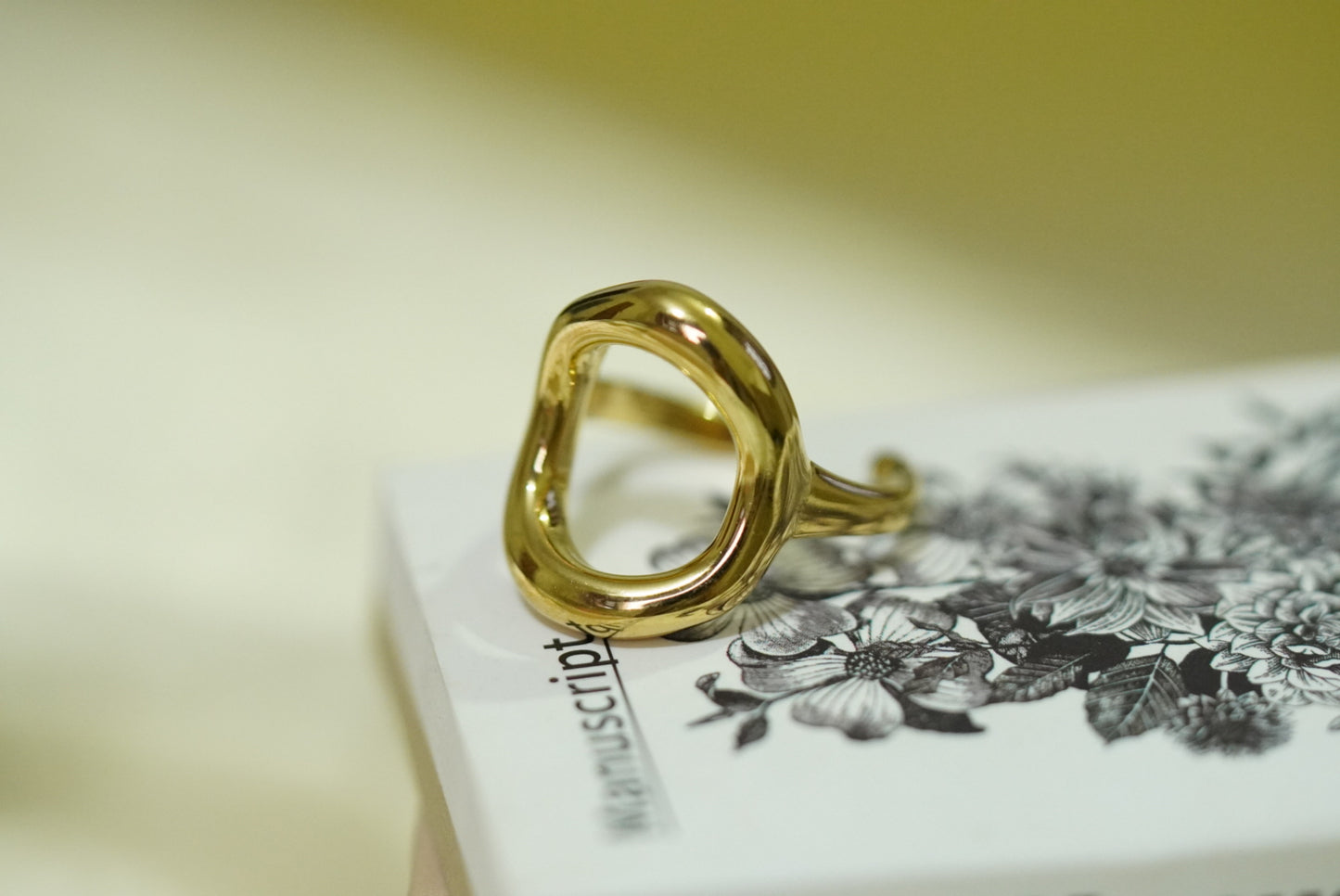 Zara Ring