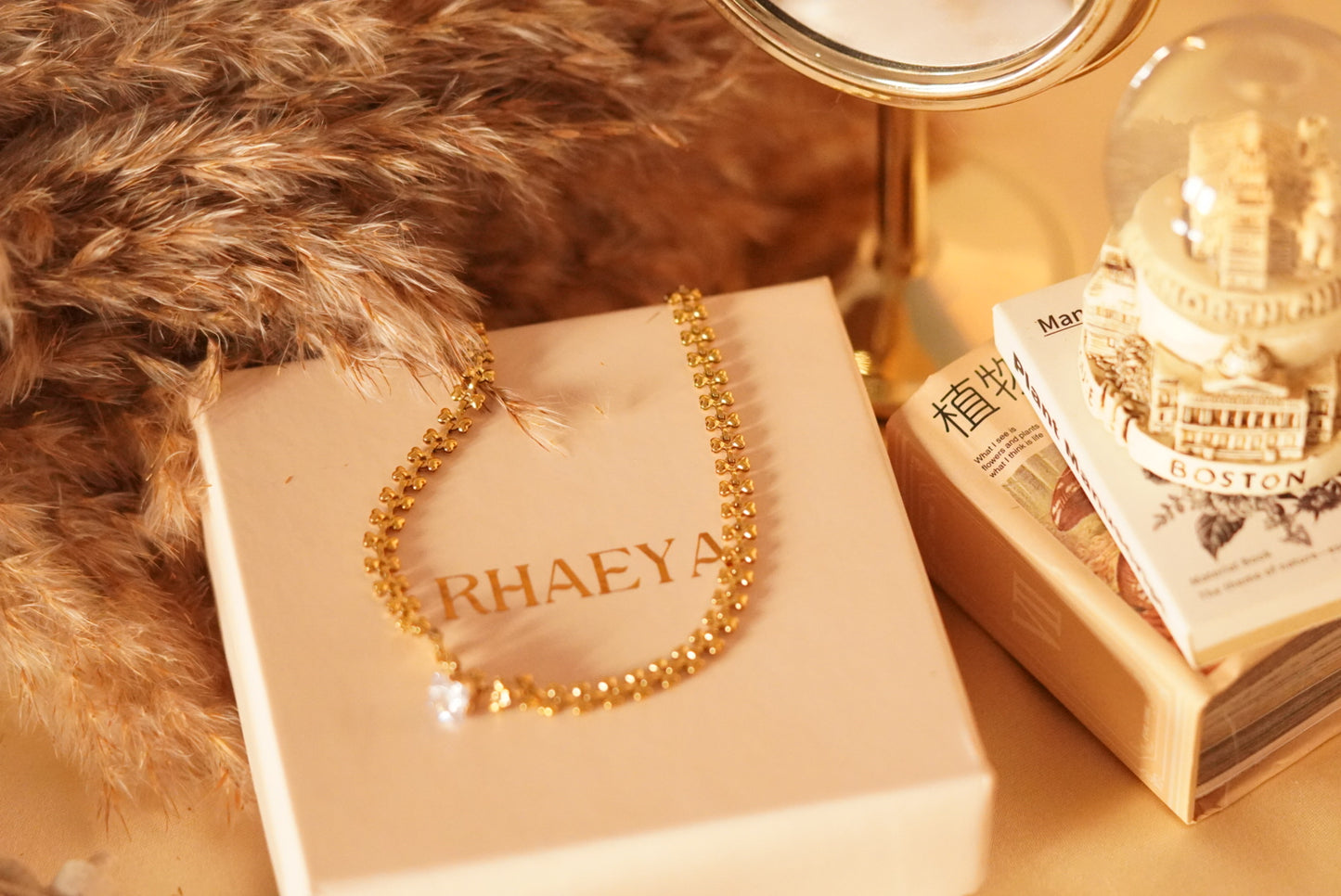 Hera Necklace