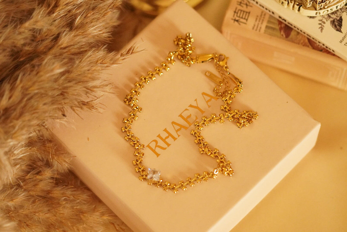 Hera Necklace