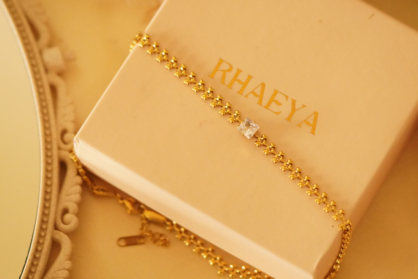 Hera Necklace
