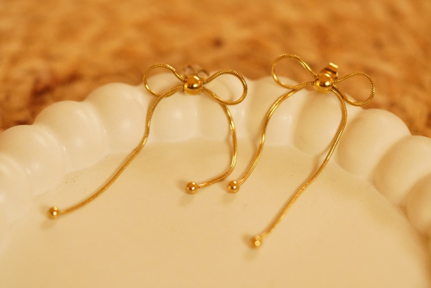 Bow Earrings (Thin)
