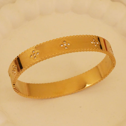Shaya Bracelet